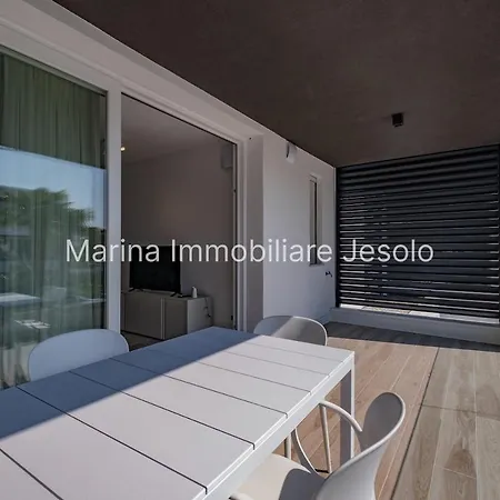 Twin Bays 2 Apartment *