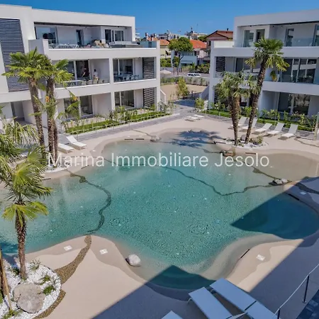 Twin Bays 2 Apartment