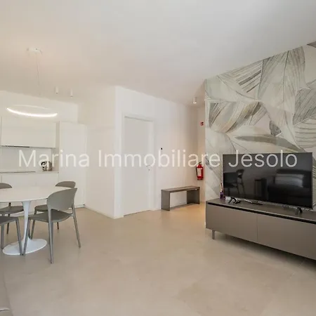 아파트 Twin Bays 2 *