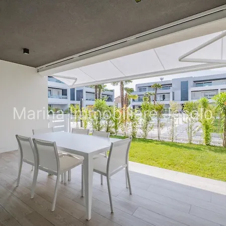 Twin Bays 2 리도 디 예솔로