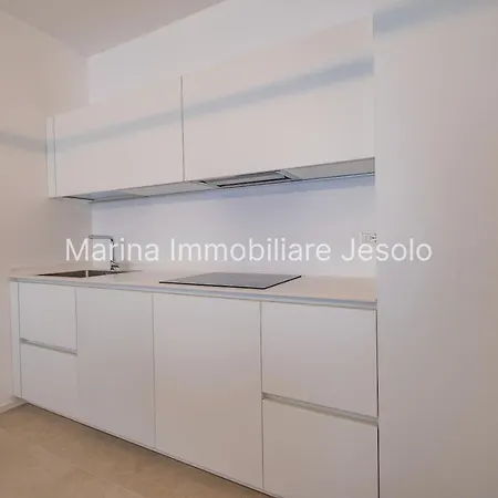 아파트 Twin Bays 2