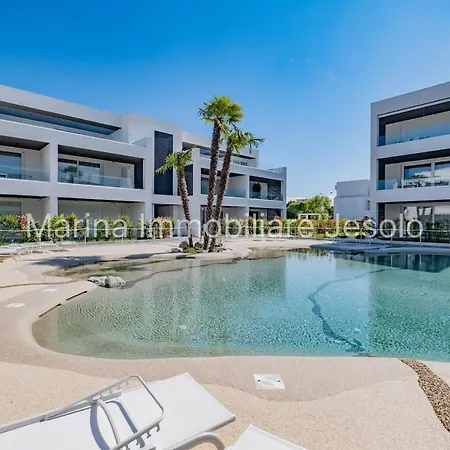 Twin Bays 2 ليدو دي يسولو