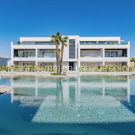 아파트 Twin Bays 2